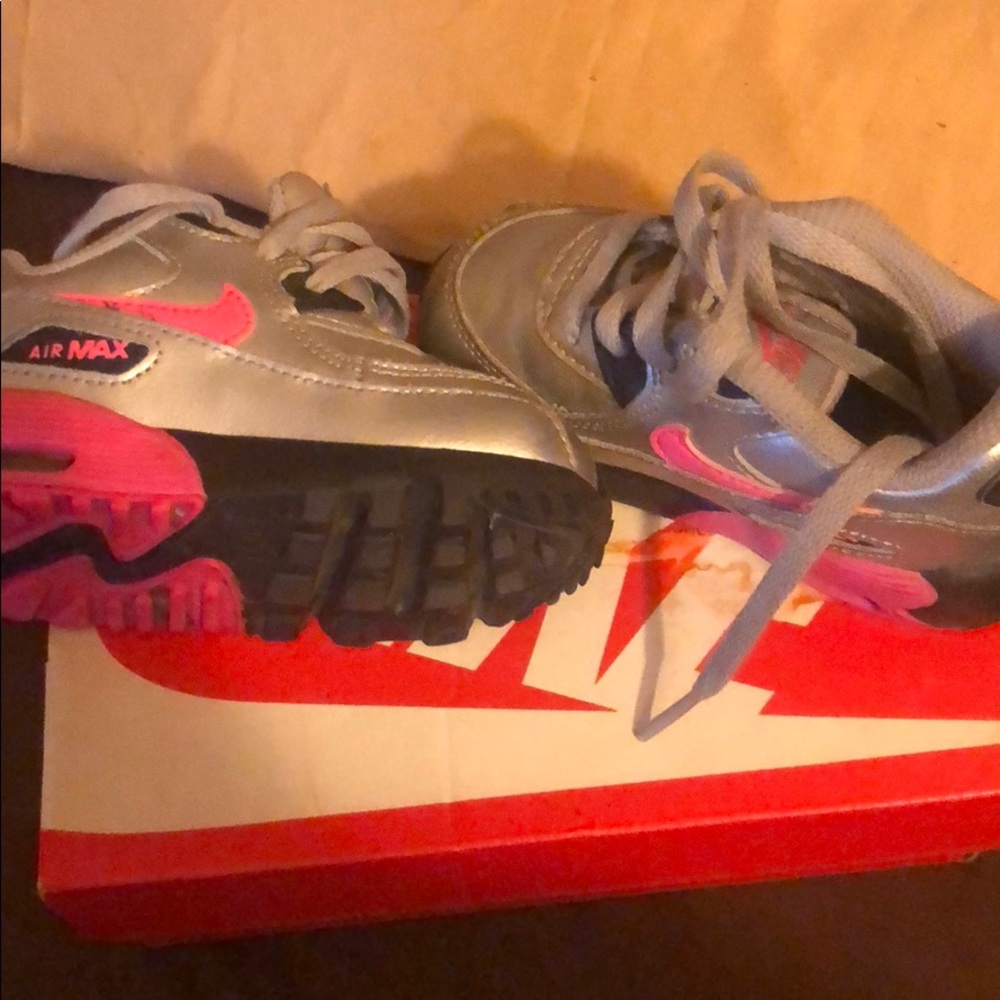 Size 6 toddler air max 90